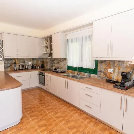 Xhorxhi Villa Ksamil