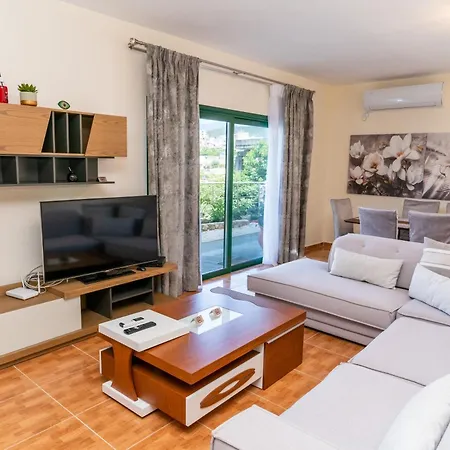 Xhorxhi Villa