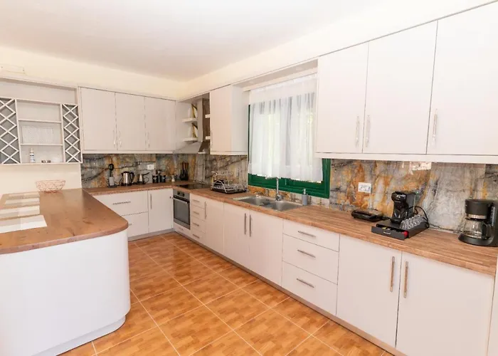 Xhorxhi Willa Ksamil