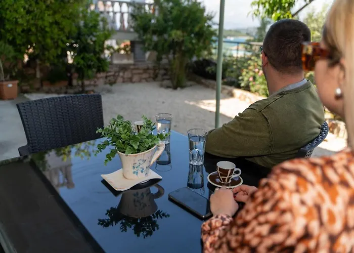 Willa Xhorxhi Ksamil